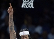 浓眉哥狂砍米切尔分，掘金迎来新赛季高光！